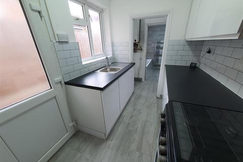 2 bedroom terraced house to rent, Swan Lane, Stoke, Coventry