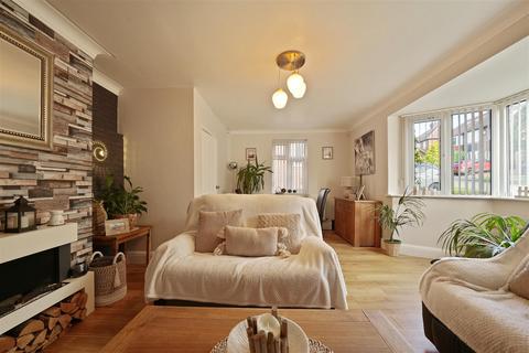 3 bedroom semi-detached house for sale, Meadow Head Drive, Meadowhead, Sheffield, S8 7TQ