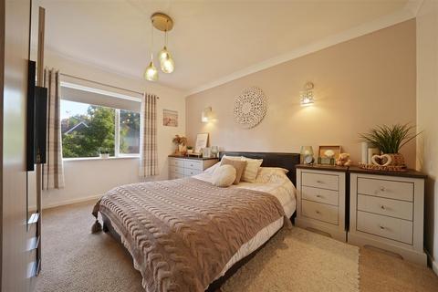 3 bedroom semi-detached house for sale, Meadow Head Drive, Meadowhead, Sheffield, S8 7TQ