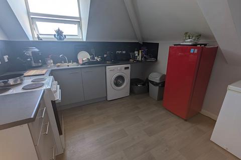 2 bedroom flat to rent, Maison Dieu Road, Dover, Kent, CT16