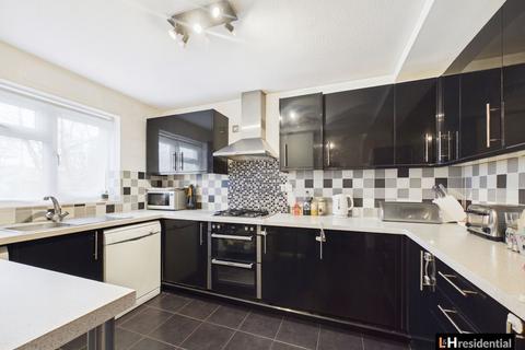 undefined, Neagle Close, Borehamwood WD6