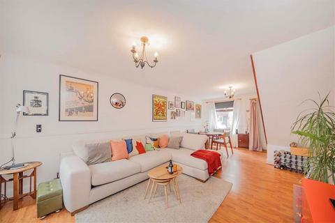 2 bedroom semi-detached house for sale, Trothy Road, London SE1