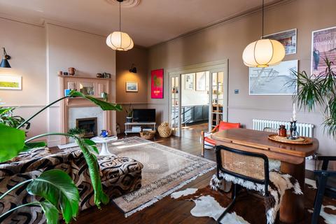 2 bedroom flat for sale, Stoneygate Road, Stoneygate, LE2