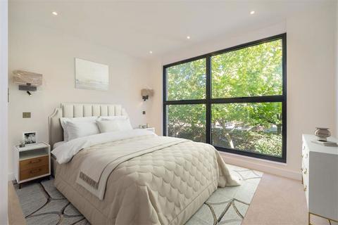 4 bedroom terraced house to rent, Porchester Terrace, London W2