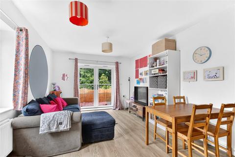 2 bedroom apartment for sale, Wildridings Road, Bracknell RG12