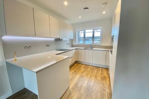 2 bedroom flat to rent, Barnsletts, Rotherfield Greys, Henley-on-Thames, RG9