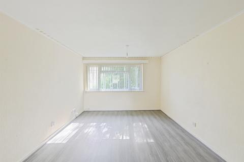 2 bedroom flat for sale, Enfield Close, Birmingham