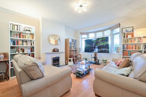 3 bedroom semi-detached house for sale, Courtfield Avenue, Harrow, HA1
