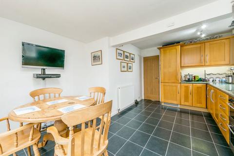 2 bedroom semi-detached bungalow for sale, Southfield Court, Highburton, HD8