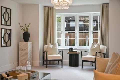 4 bedroom detached house for sale, Shelvers Way, Tadworth, Surrey, KT20