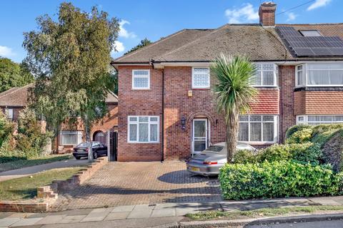 5 bedroom semi-detached house for sale, South Lodge Drive, London, N14