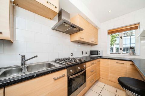 2 bedroom terraced house for sale, Gainsford Street, London SE1