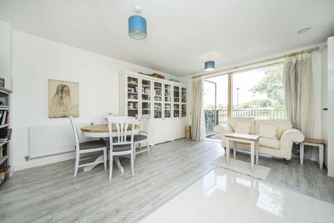1 bedroom flat for sale, Regiment Hill, London NW7
