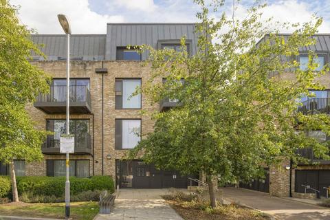 1 bedroom flat for sale, Regiment Hill, London NW7