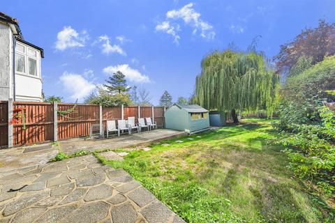 4 bedroom semi-detached house for sale, Connaught Avenue, London E4