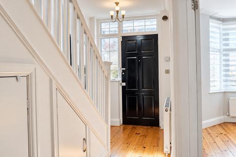 4 bedroom terraced house for sale, Florence Street, London, NW4