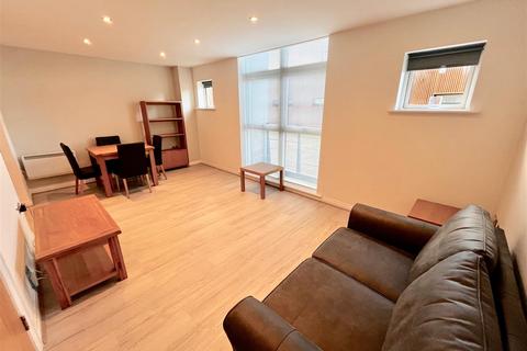 2 bedroom duplex for sale, Curzon Place, Gateshead