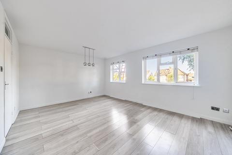 2 bedroom apartment for sale, Epsom Road, Sutton SM3