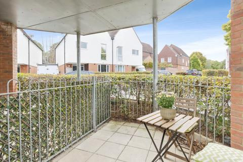 2 bedroom flat for sale, Spring Walk, Tunbridge Wells, Kent, TN4