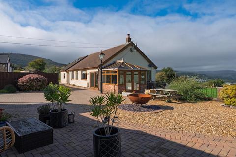 6 bedroom detached bungalow for sale, Penyrheol, Pontypool NP4