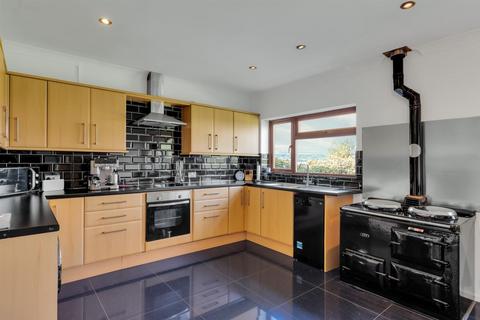 6 bedroom detached bungalow for sale, Penyrheol, Pontypool NP4