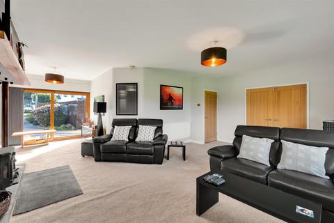 6 bedroom detached bungalow for sale, Penyrheol, Pontypool NP4