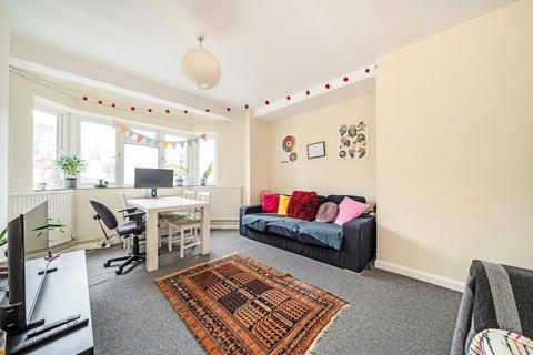 3 bedroom flat for sale, Barons Court Road, London W14