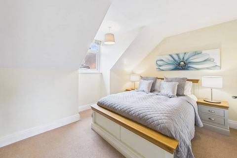 2 bedroom apartment for sale, Grayburn Court, Beverley, HU17 8JP