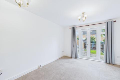 2 bedroom terraced house to rent, St. Katherines Mews, Peterborough PE7