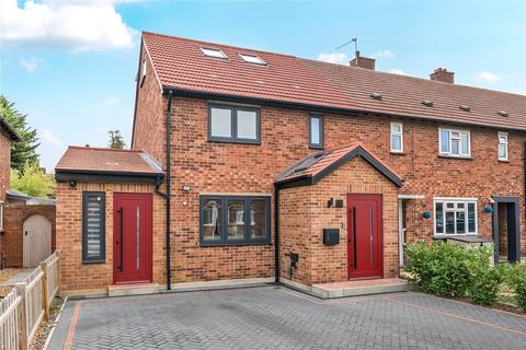 4 bedroom end of terrace house for sale, Cowley Crescent, Hersham, KT12
