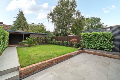 4 bedroom end of terrace house for sale, Cowley Crescent, Hersham, KT12