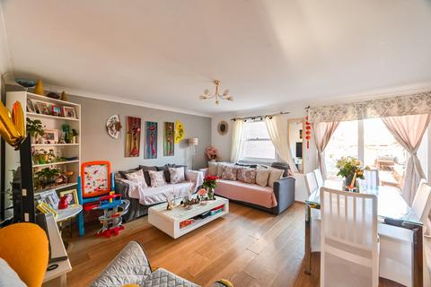 3 bedroom terraced house for sale, Lockesfield Place, London, E14