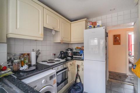 1 bedroom flat for sale, Quarry Road, Dewsbury WF13