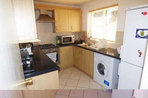 2 bedroom terraced house to rent, Tanglewood Close, Hillingdon, Middlesex, UB10 0DT