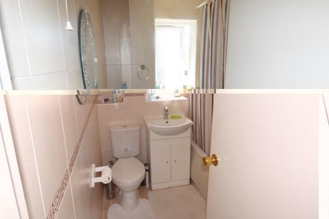 2 bedroom terraced house to rent, Tanglewood Close, Hillingdon, Middlesex, UB10 0DT