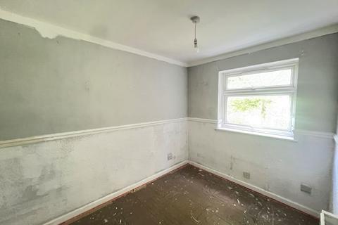 2 bedroom flat for sale, 22 Parklands Road, Wednesbury, WS10 7TL