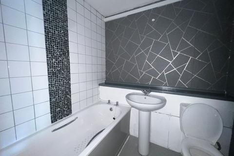 2 bedroom flat for sale, 22 Parklands Road, Wednesbury, WS10 7TL