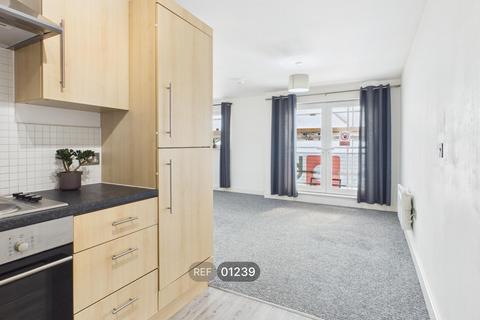 2 bedroom apartment to rent, Spring Street, Hull, HU2 8RD