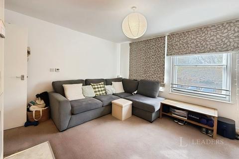 1 bedroom flat to rent, West Hill, Epsom, Surrey, KT19