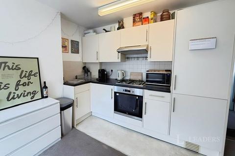 1 bedroom flat to rent, West Hill, Epsom, Surrey, KT19