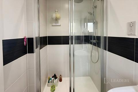 1 bedroom flat to rent, West Hill, Epsom, Surrey, KT19