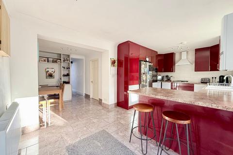 3 bedroom detached house for sale, Ames Close, Luton, LU3