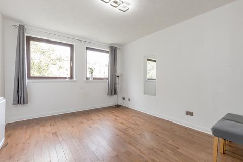 undefined, 4/5 New Johns Place, Edinburgh, EH8 9XH