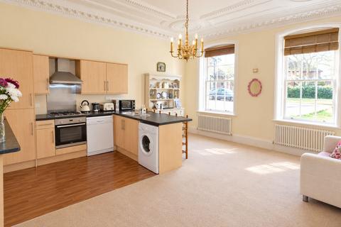1 bedroom flat to rent, Church Street, Epsom KT17