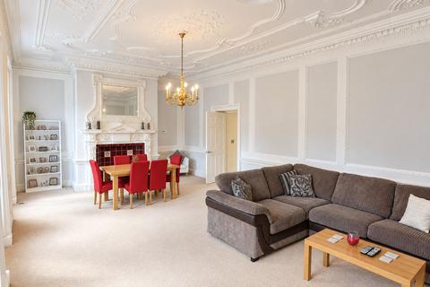 1 bedroom flat to rent, Church Street, Epsom KT17