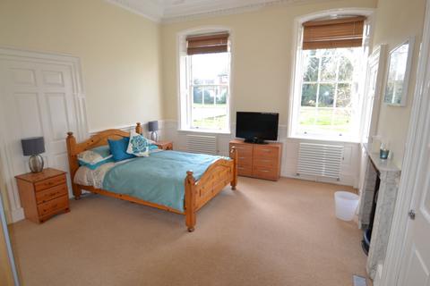 1 bedroom flat to rent, Church Street, Epsom KT17