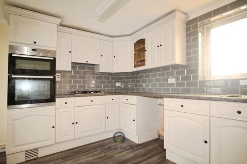2 bedroom terraced house to rent, Catherine Close, Worcestershire B60