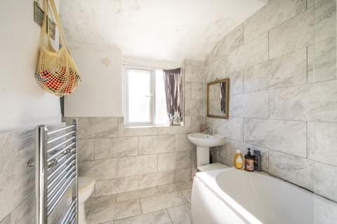 undefined, Johnstone Road E6, East Ham, London, E6