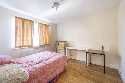undefined, Wellington Road  E6, East Ham, London, E6