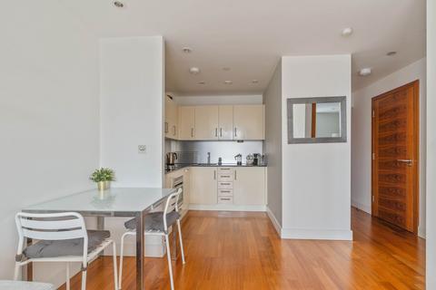 1 bedroom flat for sale, The Hayes, Cardiff, CF10